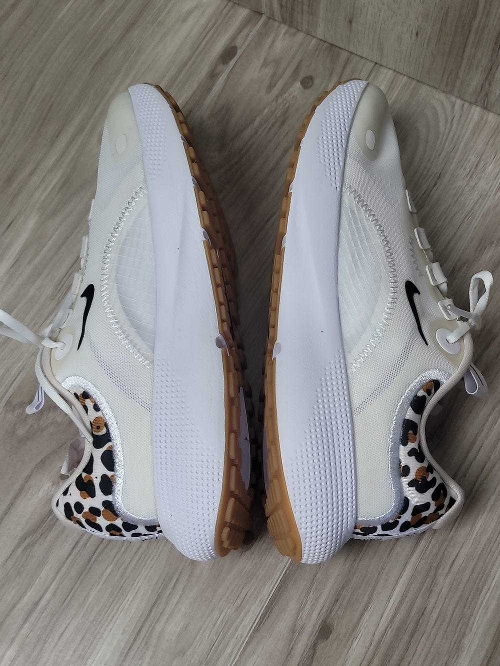 NIKE React Escape Run Women's Running Shoes Size 8 - Picture 6 of 11